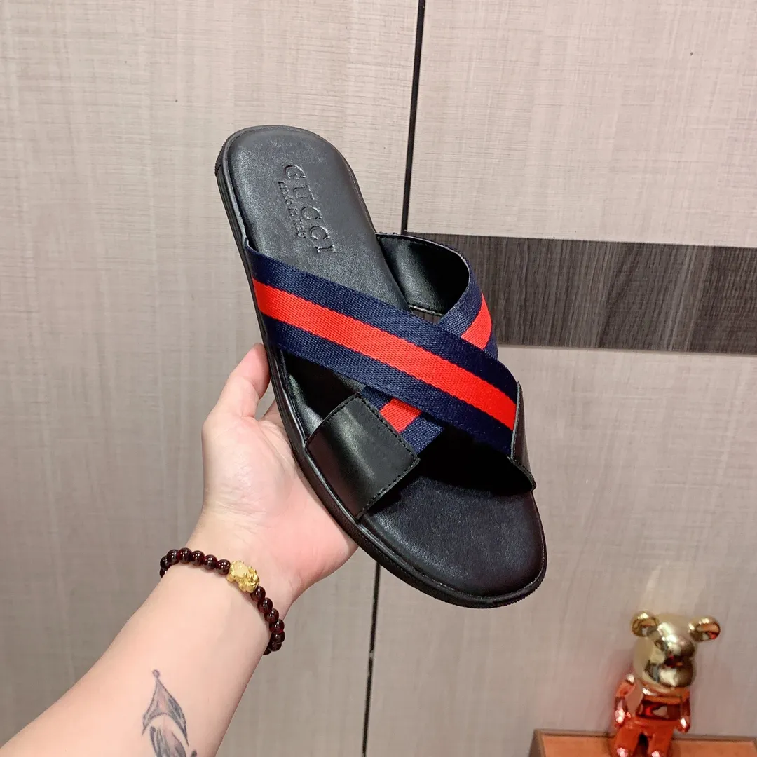Slippers: New model: Factory price: 220💰💰🎩🎩🔥🔥《 Gucci* 》Series of slippers top purchasing agent🔍🔍Sold simultaneously for men, original Italian imported webbing made of selected cowhide, exquisite workmanship,), sole: (super comfortable) original factory special sole, ⚠️exclusive double-layer movable molded sole super comfortable⚠️, real shot🎬the real thing is more beautiful🔍🔍266 regular code 38-45